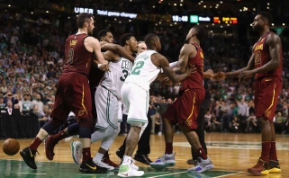 Draugiškame "Cavaliers“ ir "Celtics" susitikime - Smitho ir Smarto muštynės